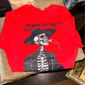 Gilden Graphic Tee. Never Worn